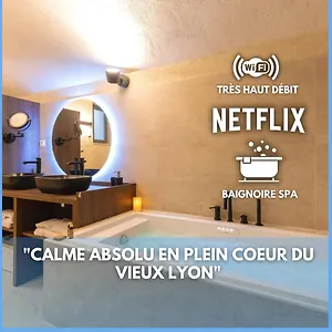 Cocoon Du Vieux - Luxury - Balneo Lyon